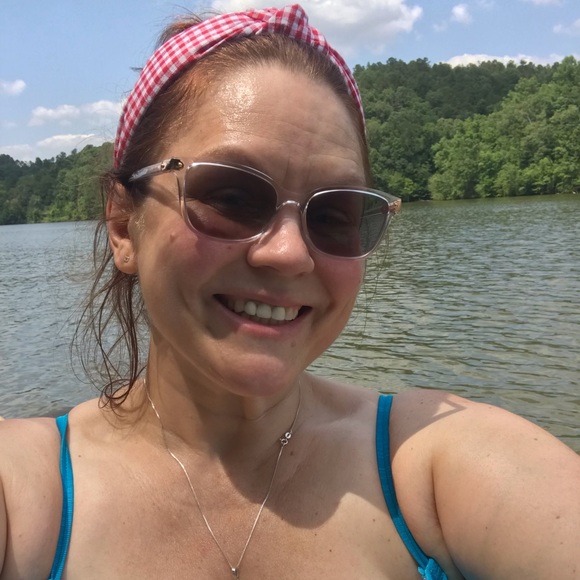 Meet your Posher, Dawn-Michelle - Picture 9 of 16